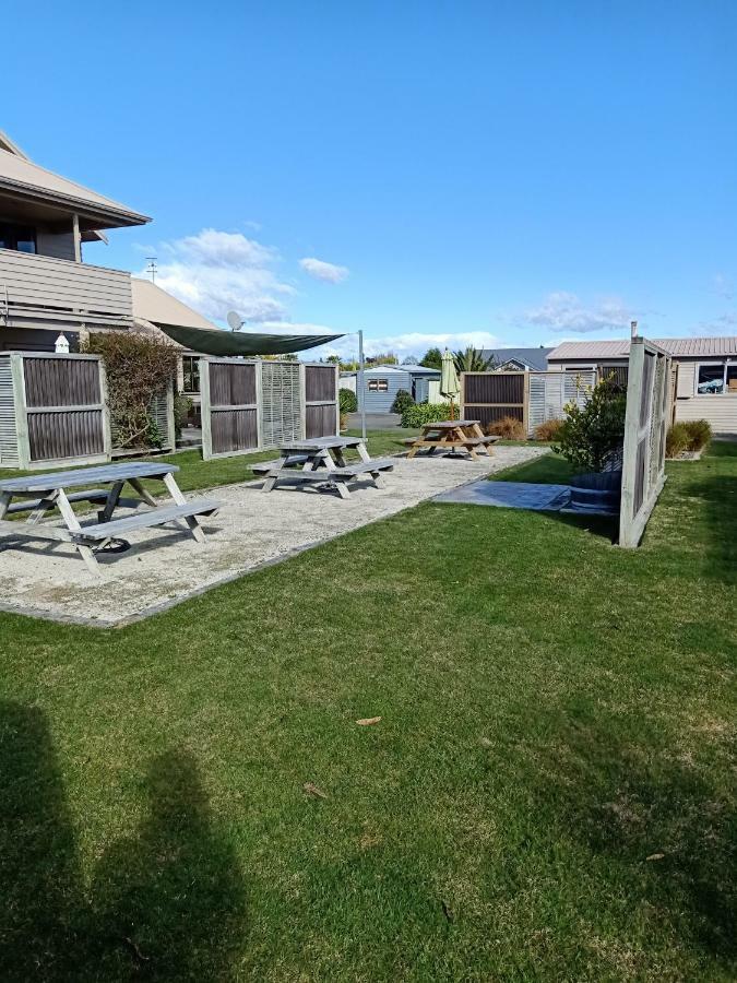 نابيير Riverbend Family Lodge المظهر الخارجي الصورة
